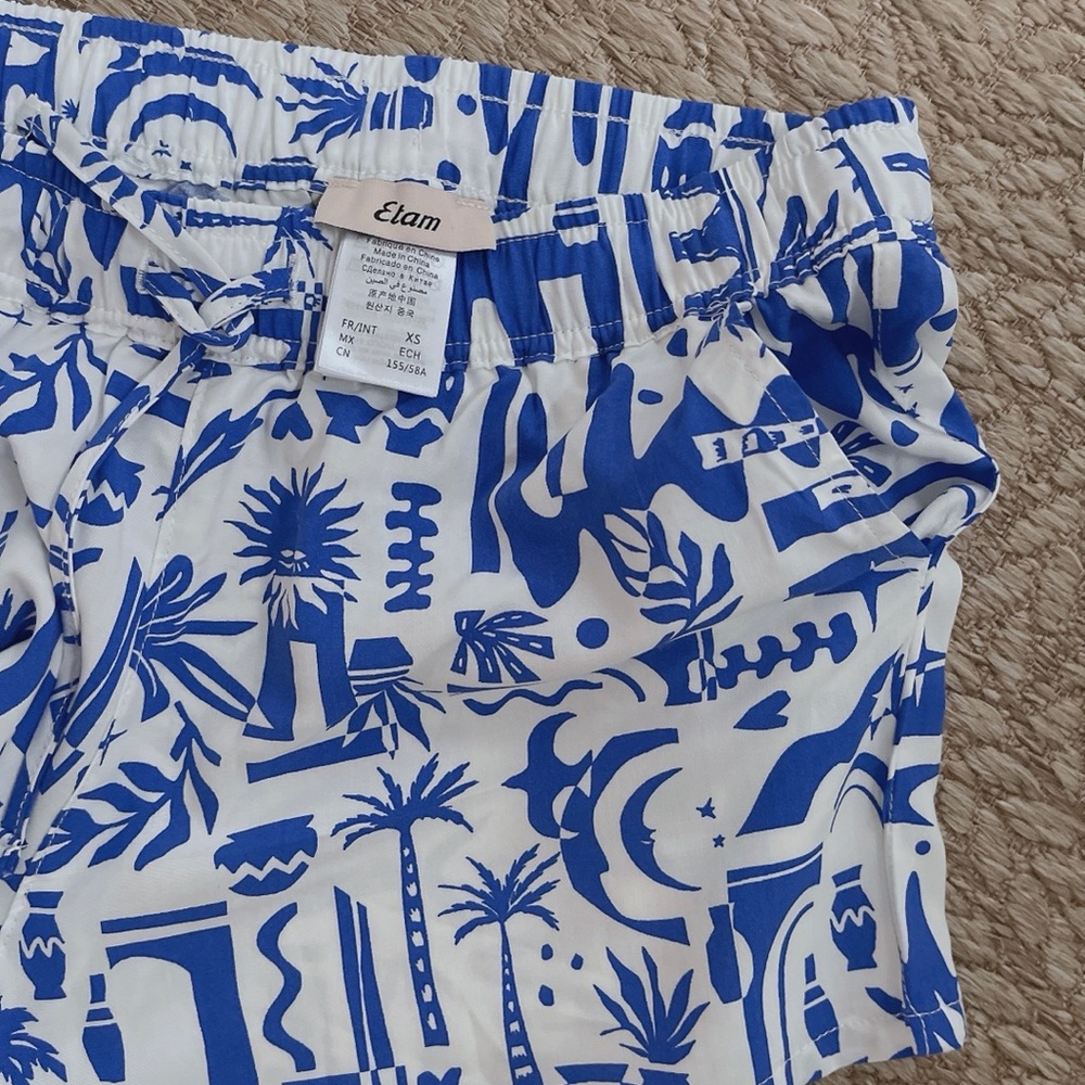 Etam Gianna Blue Pattern Mini Resort Shorts - Picture 3 of 4